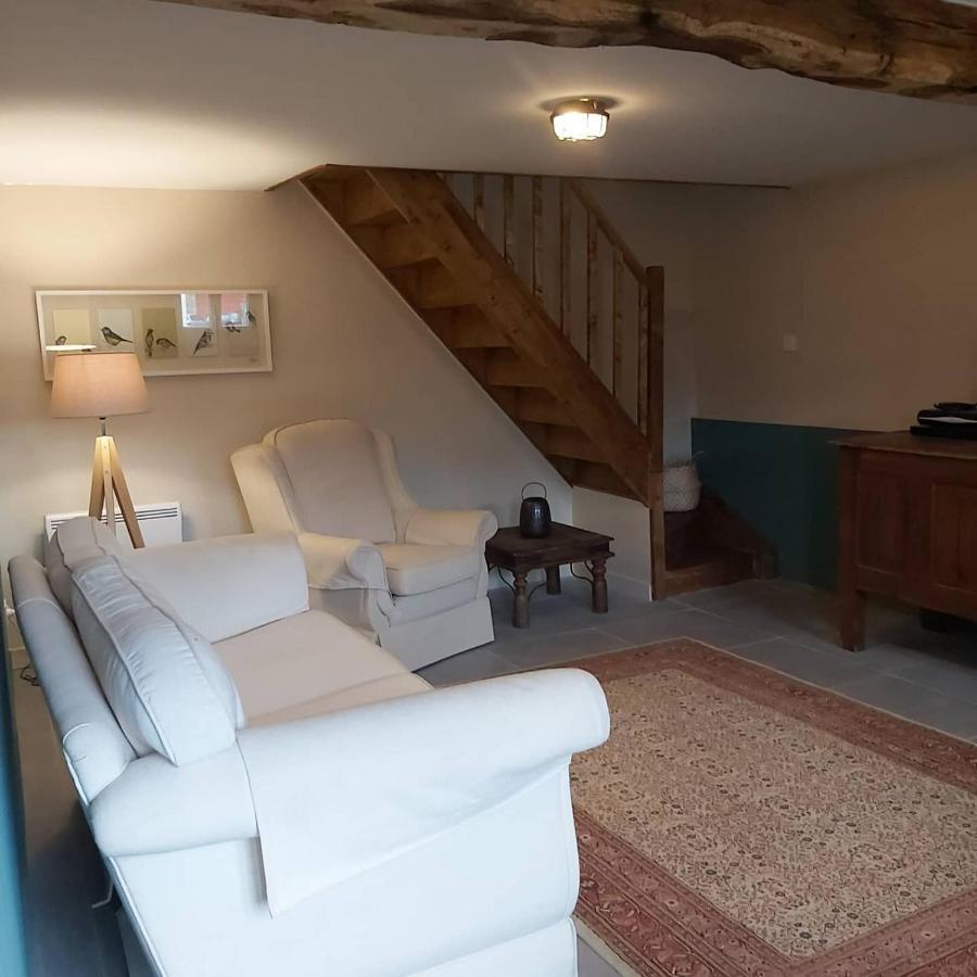 Beautiful 2 Bed Cottage With Swimming Pool Pagéas 外观 照片